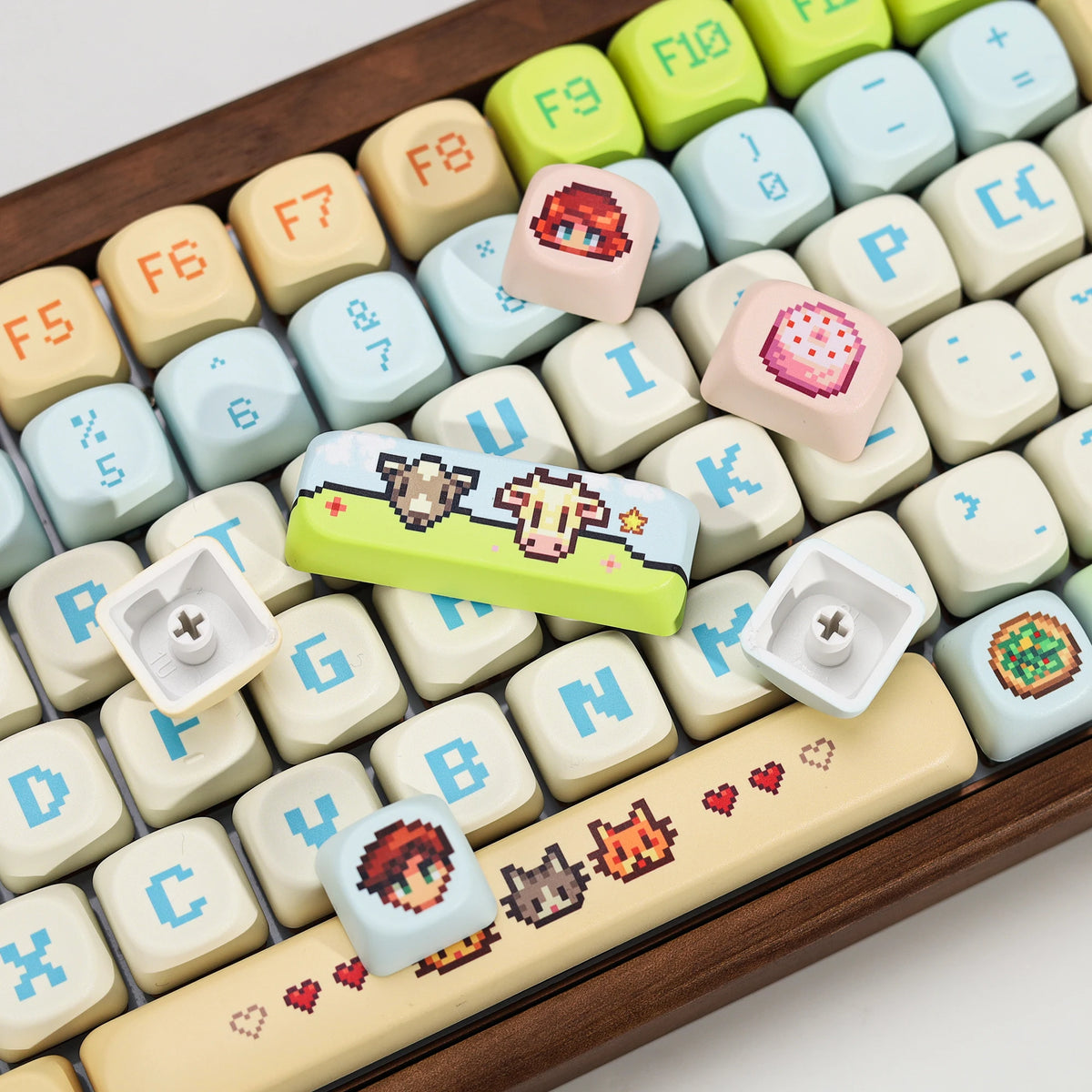 Keycaps cute con temática de Stardew Valley